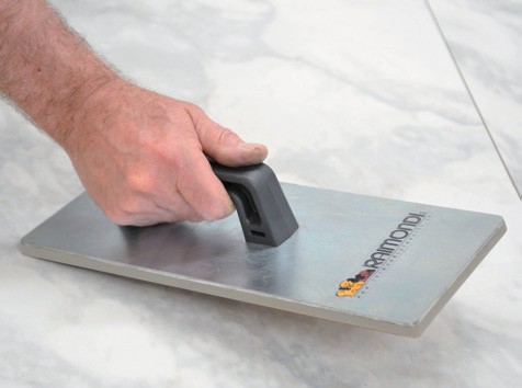 FRATTAZZO PLAST.ANTIRIMBALZO17X37CM (6)
